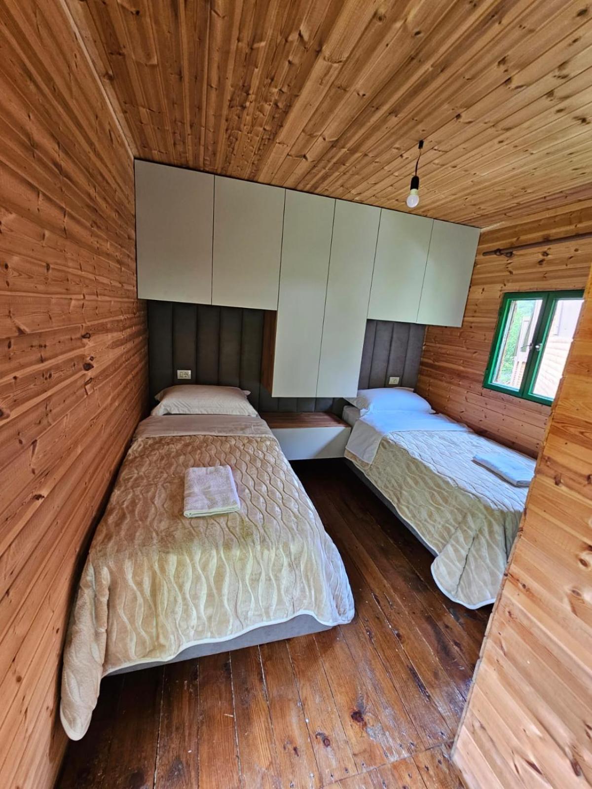 Bujtina Zemra Tradites Theth Zimmer foto